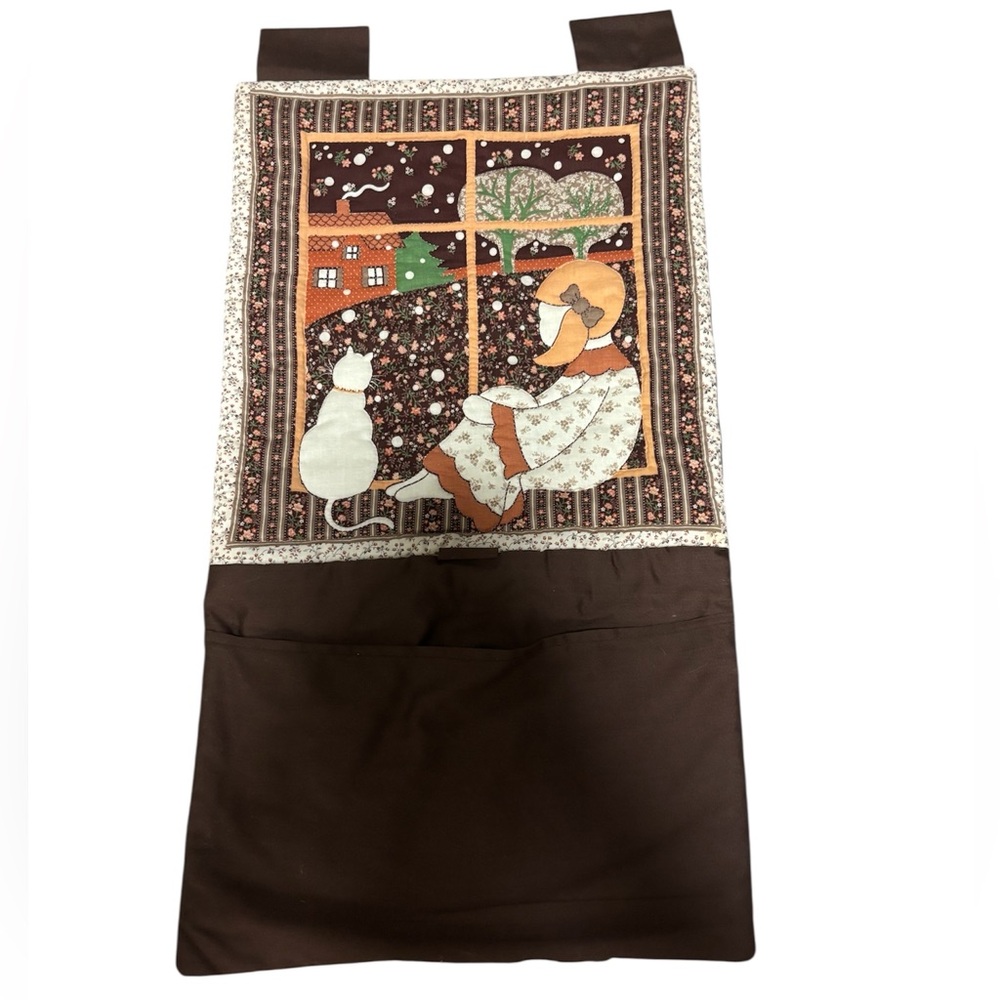 Vintage wall hanging organizer with Cozy Winter Scene